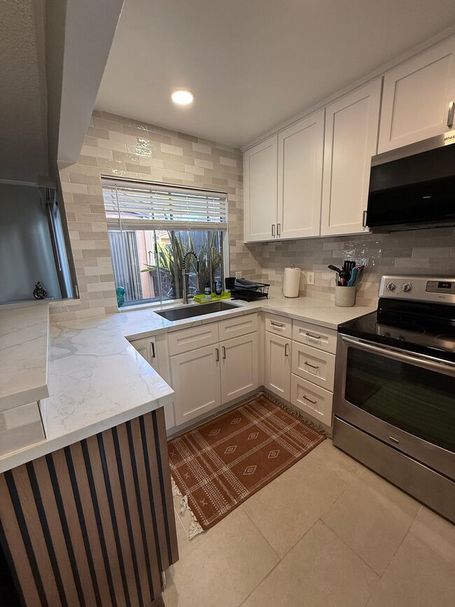 Photo - Centrally located Mission Valley 2 bedroom condo