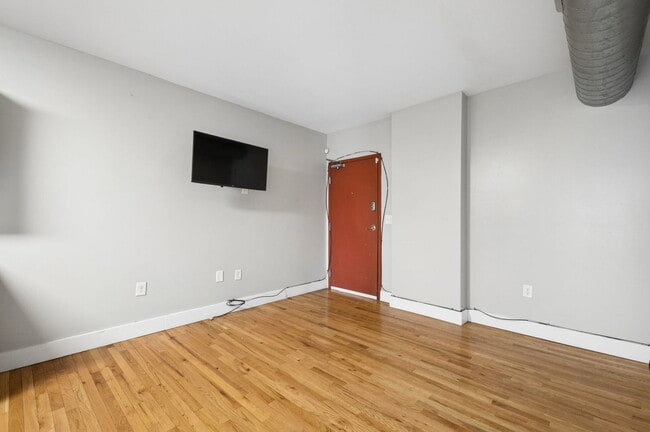 Photo - 1651 N Pearl St