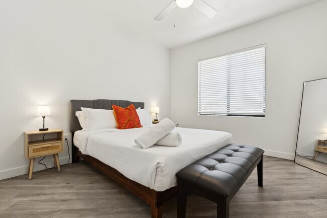 Photo - 9450 W Cabela Dr Unit ID1055572P