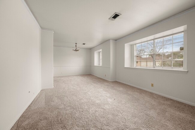 Photo - 1039 Marcella St