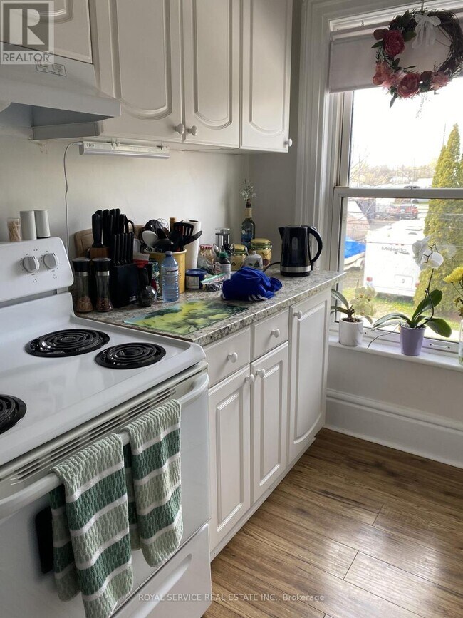 Photo - 105 Havelock St Unit Upper