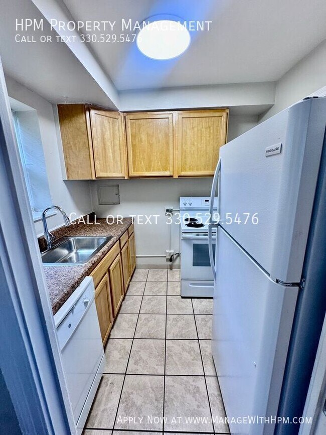 Photo - 20845 Chagrin Blvd Unidad CH-45-1