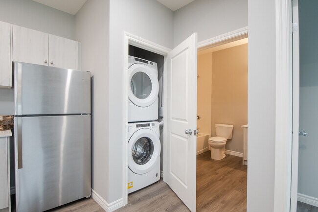 Photo - 513 Dundas St E Unit 105