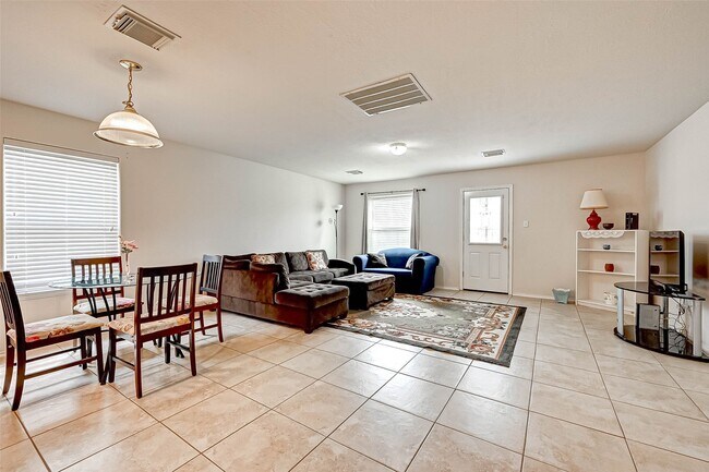 Photo - 3339 Siebinthaler Ln