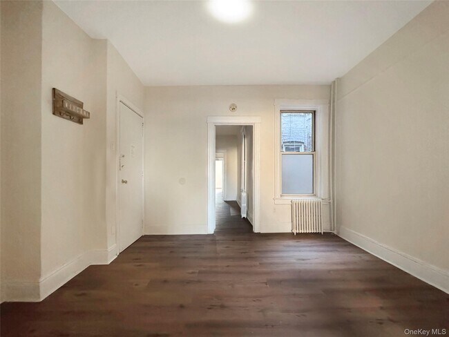 Photo - 69-13 Central Ave Unit 2L