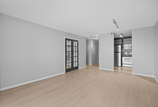 1212N N La Salle Dr