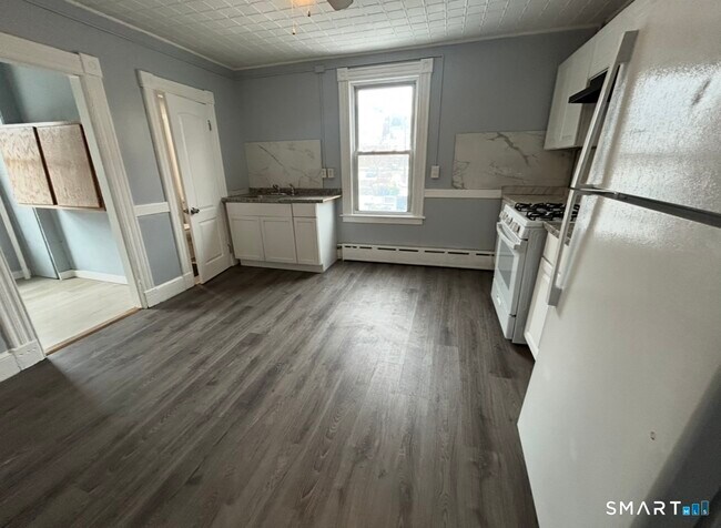 Photo - 17 Congress Ave Unit 2