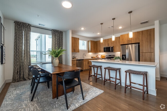 TH4 (Brown) 3BR, 3.5BA - 1,685SF - Dining/Kitchen - Victoria Row