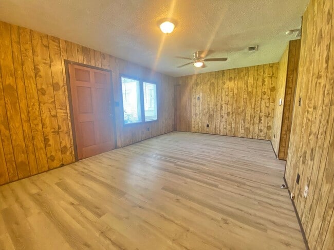 Photo - 5701 45th St Unit B