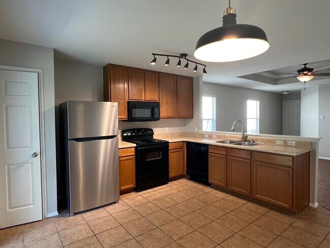 Photo - 108 Karen Hill Pl