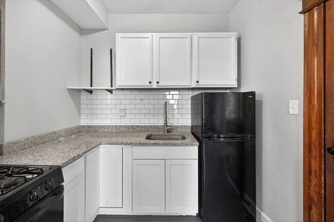 Photo - 2339 Rohs St Unit 1F