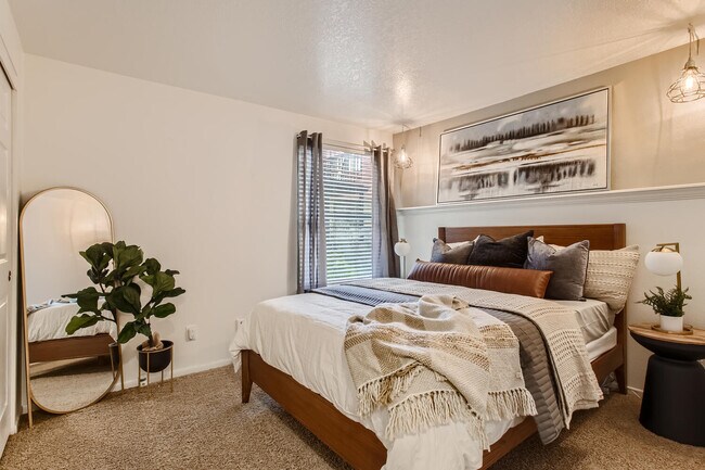Westlake Meadows Apartments