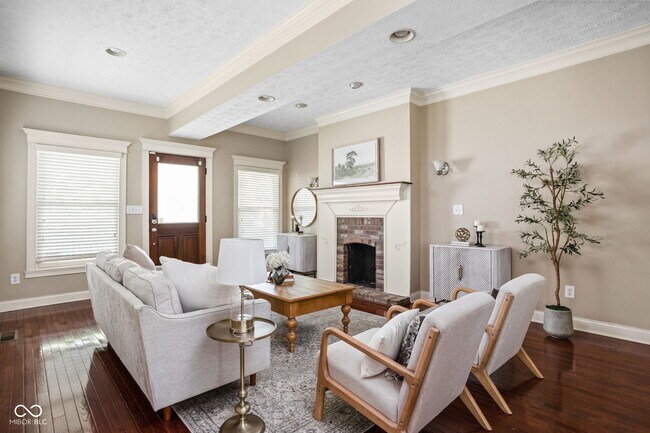 Photo - 1531 N College Ave