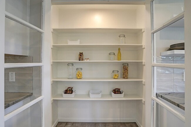 Photo - 4418 Charleston St