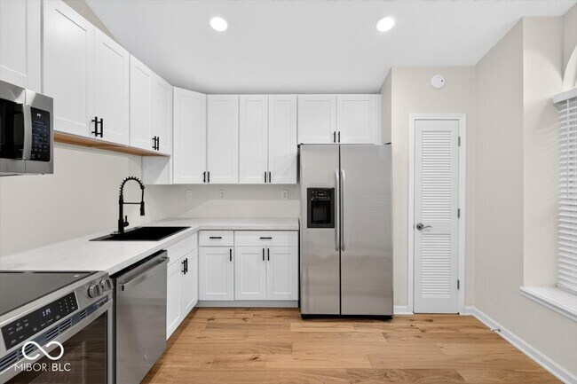 Photo - 9218 N Park Ave
