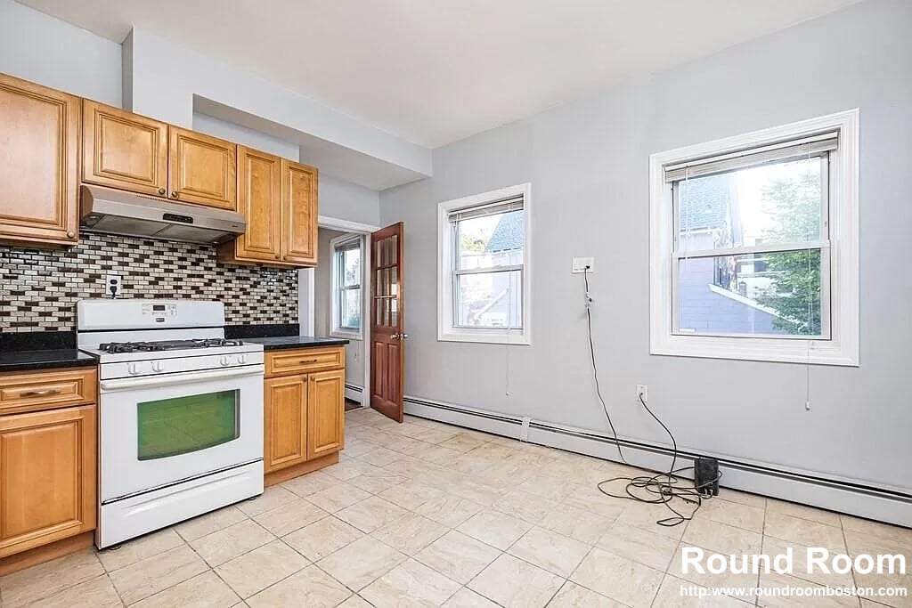 Photo - 28 Moreland St (Somerville, MA)