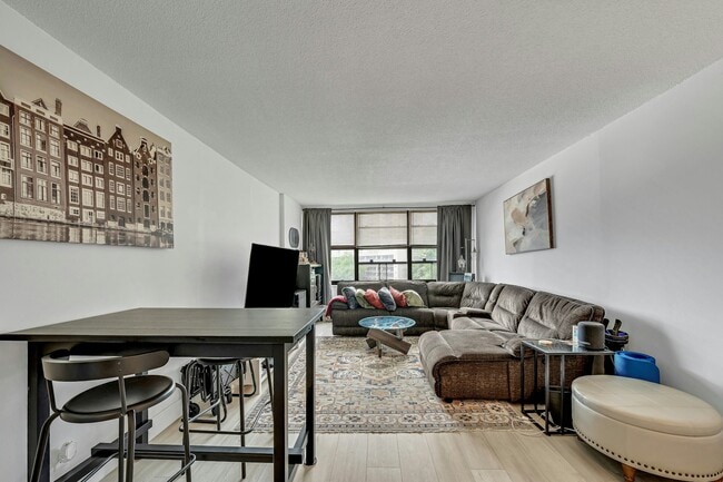 Photo - 7002 JFK Blvd E Unit 16H