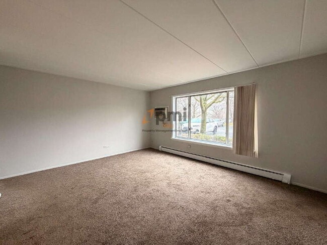 Photo - 111 Harrington Ave Unit Apt 4