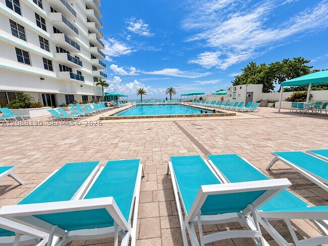 3725 S Ocean Dr Unit 1402