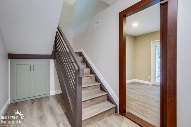 Photo - Stylish 3Bdm 2Ba Unfurnished Home in Missi...