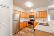 3BR, 2BA - 1,221 SF
