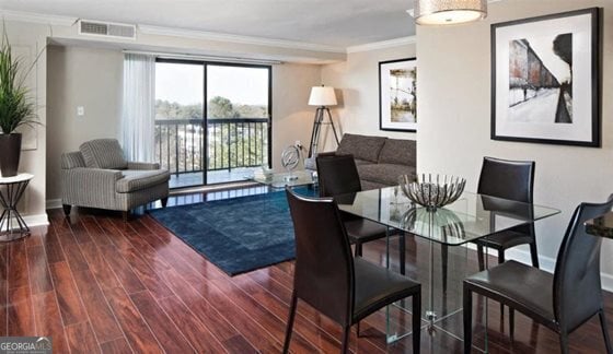 Photo - 3833 Peachtree Rd NE Unidad 1011