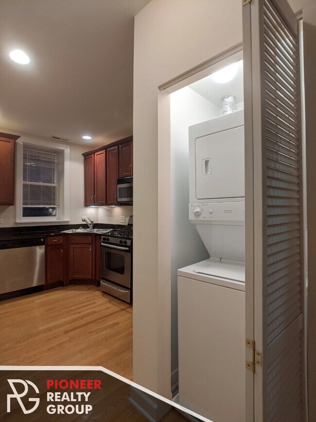 Photo - 3254 N Clifton Ave Unit 3