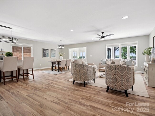 Photo - 4954 Moonlite Bay Dr