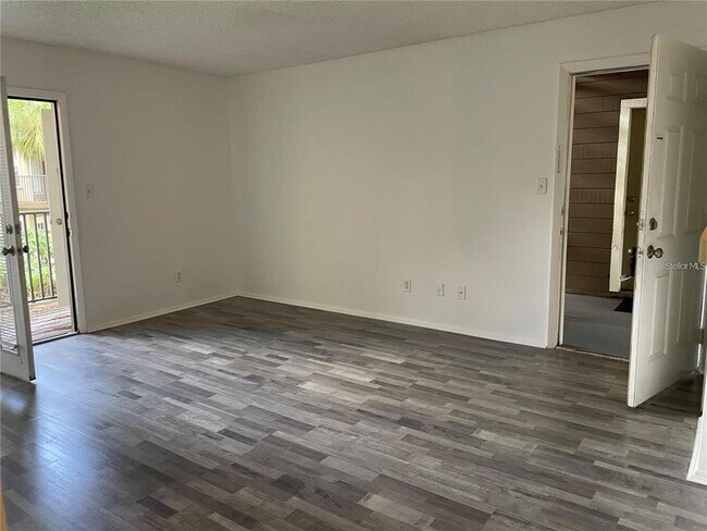 Photo - 232 Afton Square Unit 207