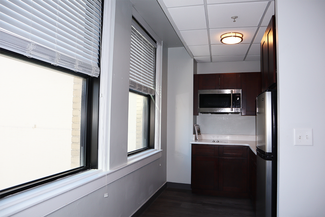 Photo - Park Plaza on the Grid