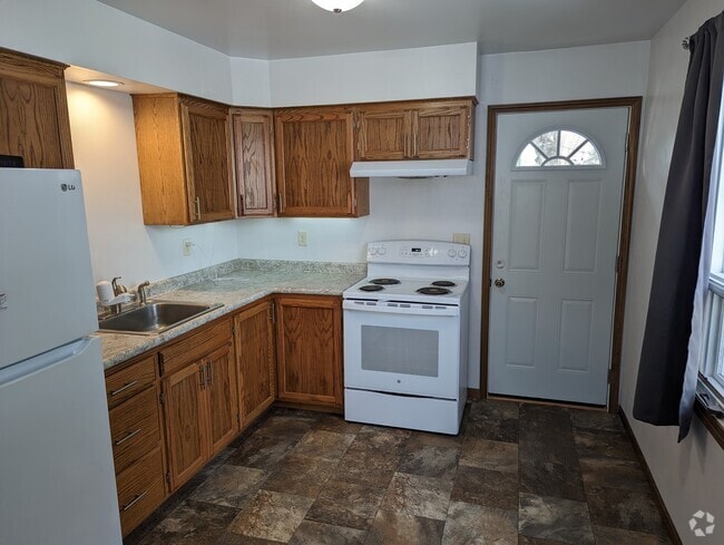 Building Photo - 283 E Oak St Unit Apt 3