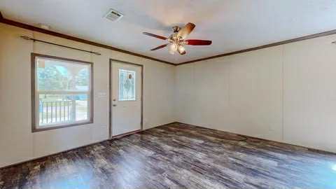 Photo - 8468 Princeton St