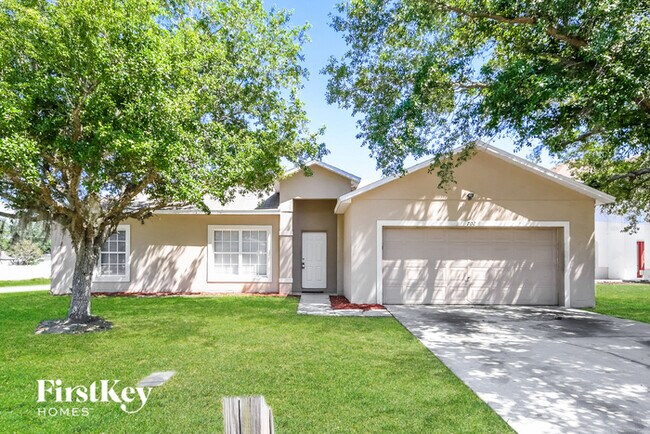 Building Photo - 702 Cotulla Dr Rental