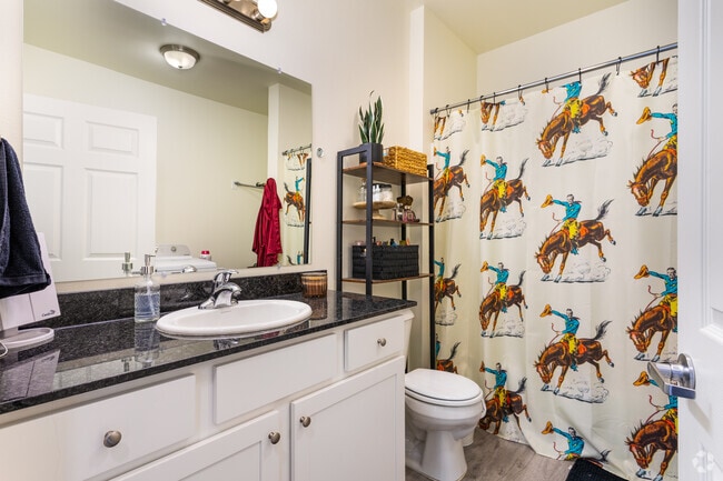 1BR, 1BA - 662SF