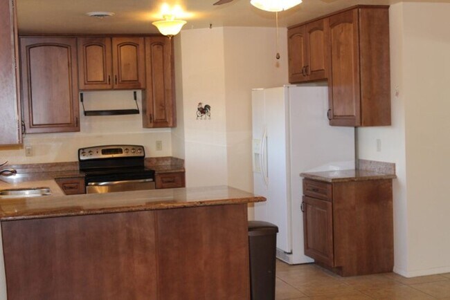 Photo - 4101 N Gold St