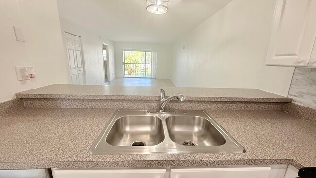 Photo - 905 Southridge Rd Unidad 202c