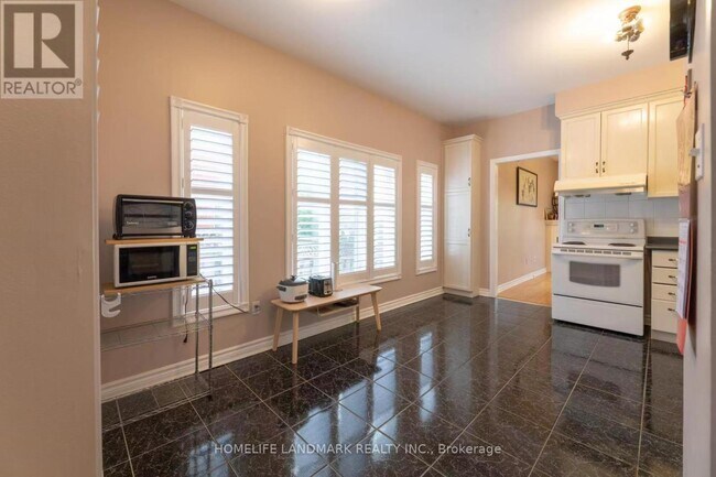Photo - 117 Macon Pl