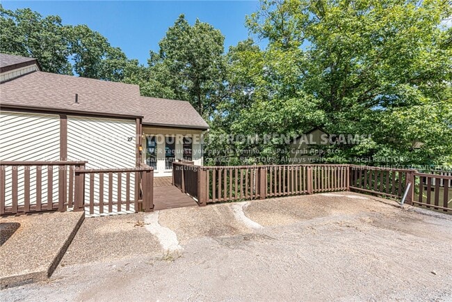 Photo - 27 Estes Dr