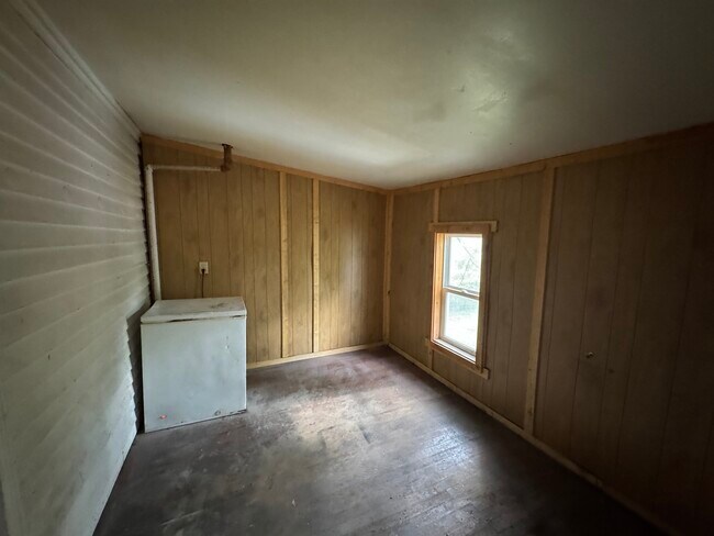 Photo - 303 Weston Ave