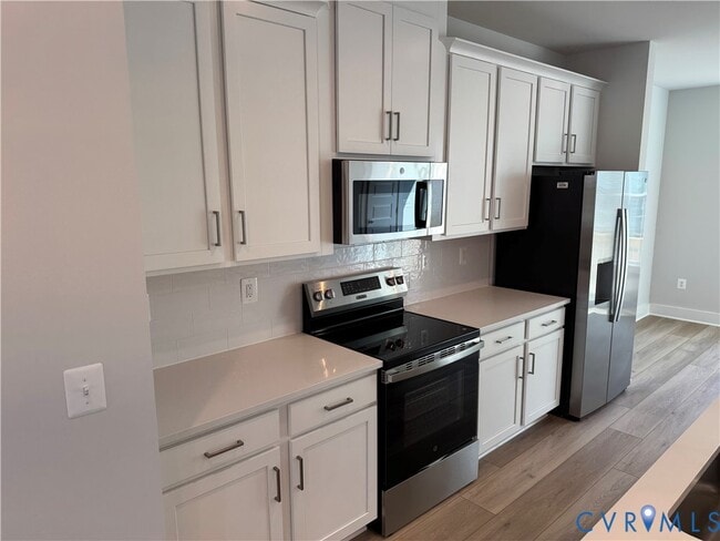 Photo - 9439 Alquist St