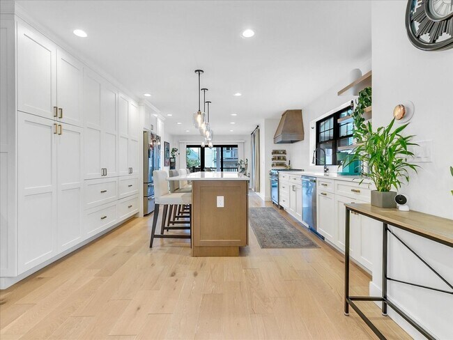 Photo - 23 Princeton St