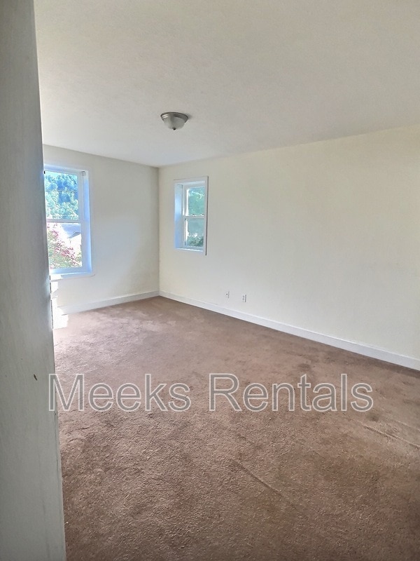 Photo - 414 W 9th Ave