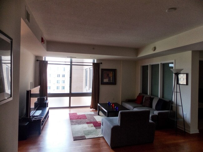 Building Photo - 475 K St NW Unit 726