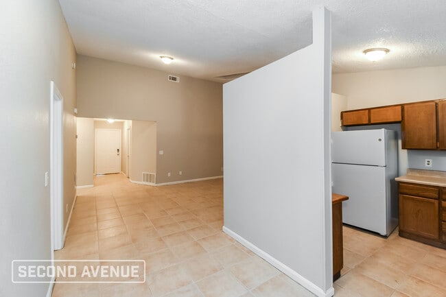 Photo - 2734 Sandusky Ave W