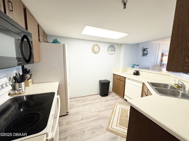 Photo - 3115 S Atlantic Ave Unit 1003