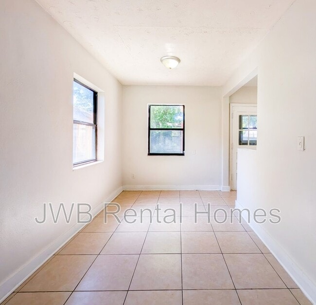Photo - 3232 Dellwood Ave