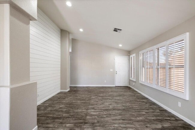 Photo - 4623 E Desert Wind Dr.