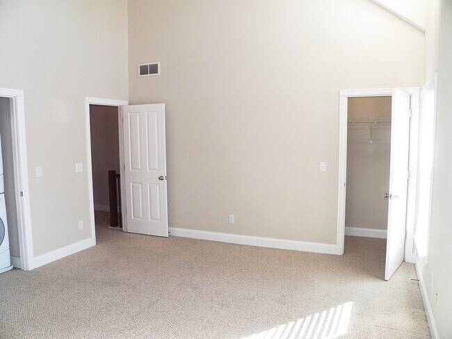 Photo - 1190 Forsythe Ave Unit 1190 Forsythe Ave