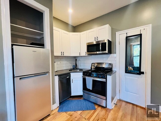 Photo - HANCOCK STREET Unit 3F