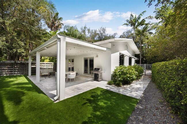 Photo - 3894 Main Hwy